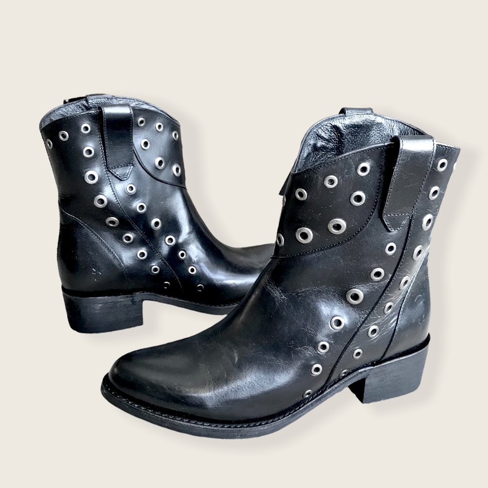 Frye Diana Grommet Black Leather Studded Short Moto Pull On Western Ankle Boots - Picture 7 of 14